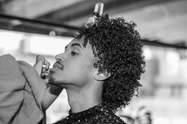 Découvrez comment intégrer des vêtements confortables et relaxants dans votre quotidien !